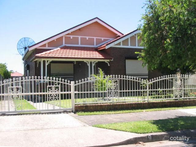 9 Lanark Ave, Earlwood, NSW 2206