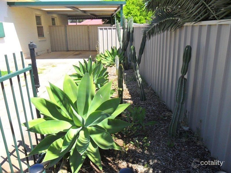 8 Fowlers Rd, Salisbury North, SA 5108