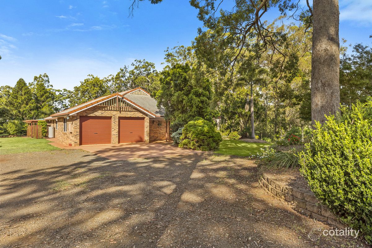 2 Borghardt Rd, Highfields, QLD 4352