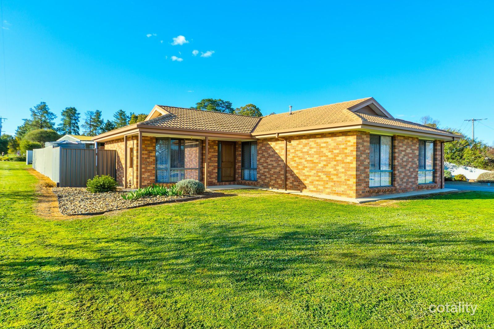 65 Albert Rd, Chiltern, VIC 3683