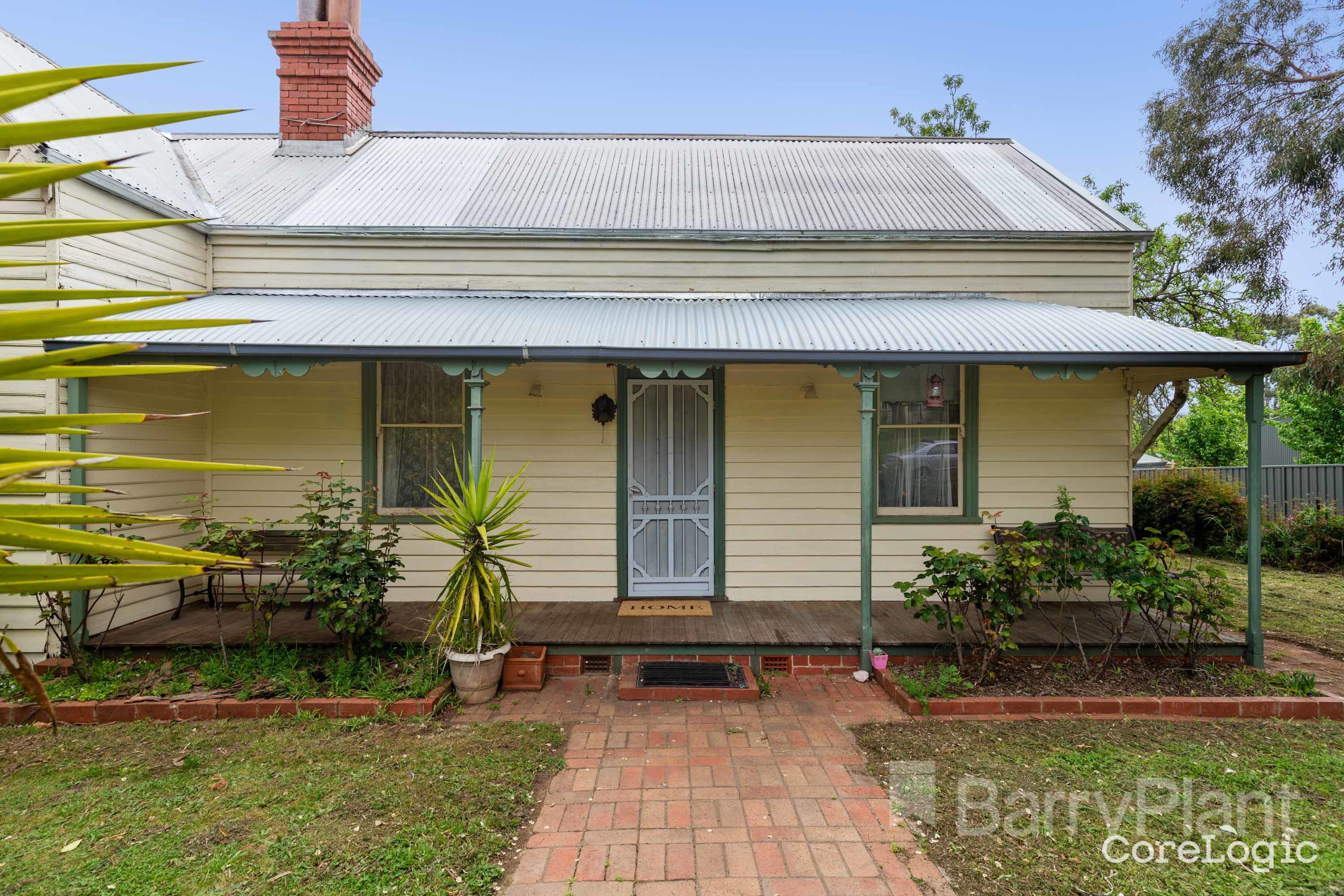 347-349 High St, Learmonth, VIC 3352