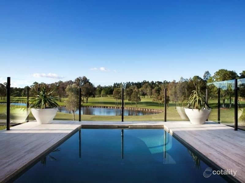 5 The Dress Cir, Benowa, QLD 4217