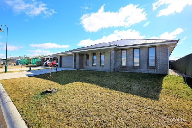 1 Lew Ave, Eglinton, NSW 2795