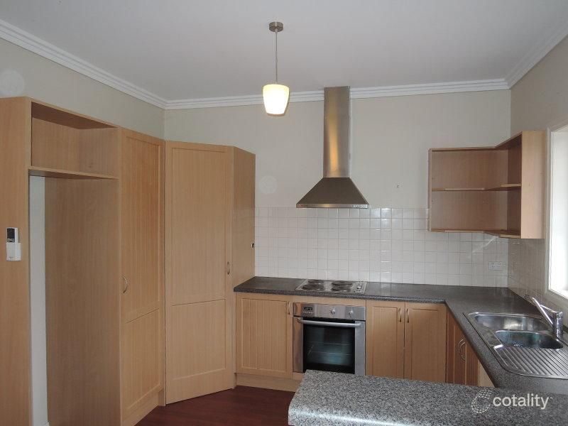 2/12 Melbourne Rd, Gisborne, VIC 3437