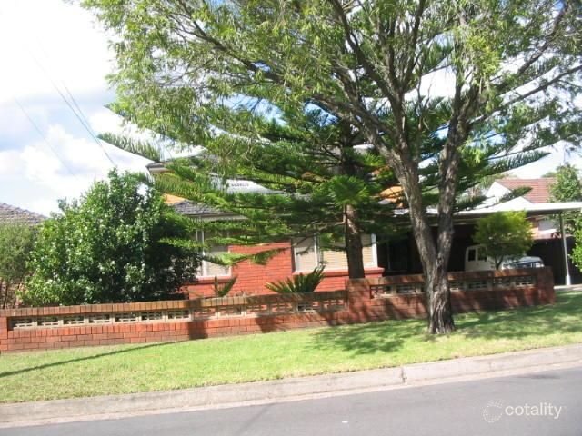 3 Duke St, East Hills, NSW 2213