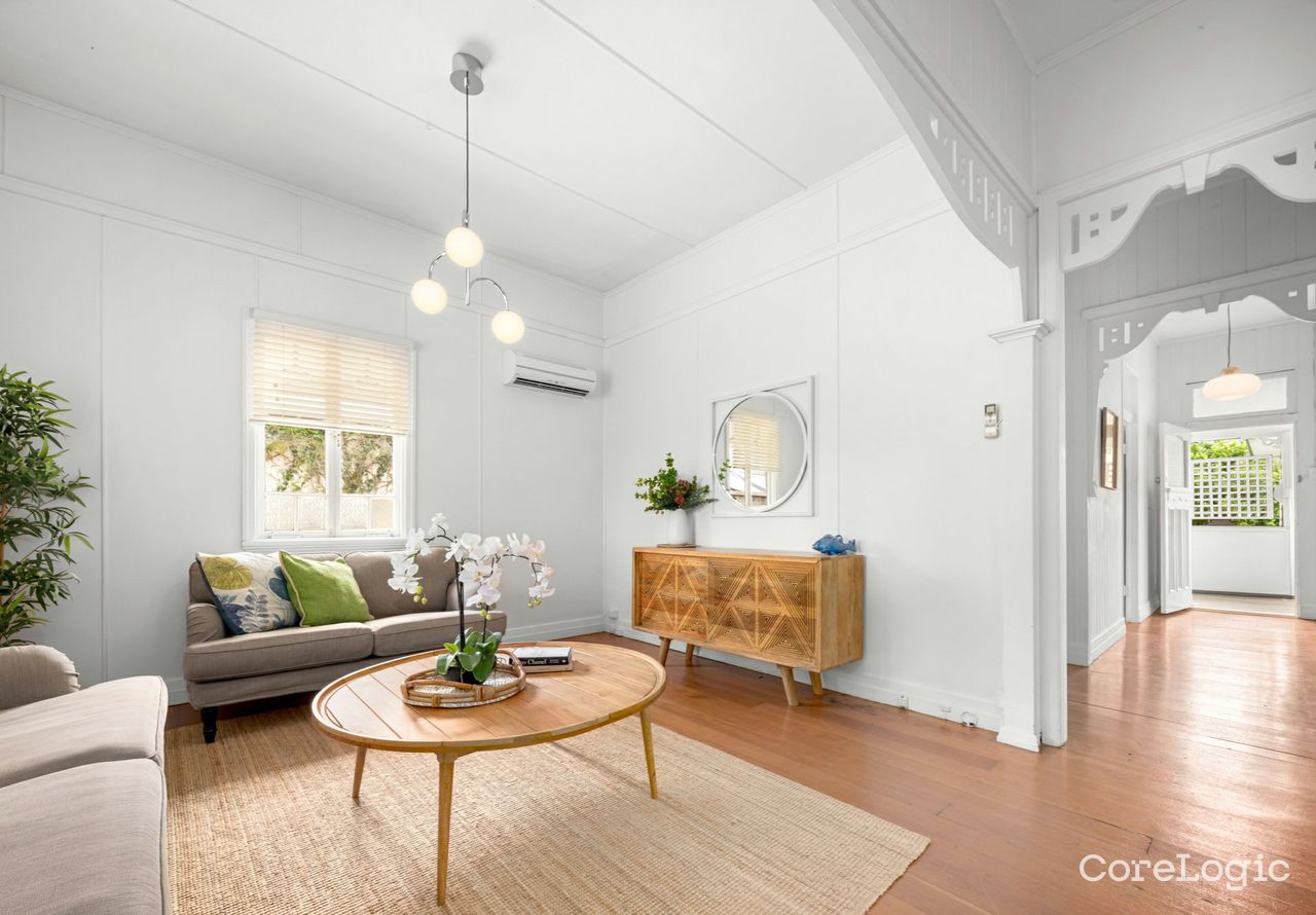 18 Livingstone St, Yeerongpilly, QLD 4105