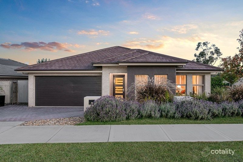 8 Fairbank Dr, Gledswood Hills, NSW 2557