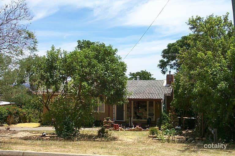 11 Tredale Ave, Mount Richon, WA 6112