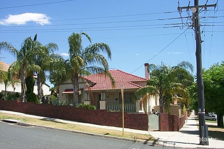 36 Mcmaster St, Victoria Park, WA 6100
