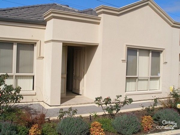 18 Little St, Largs North, SA 5016