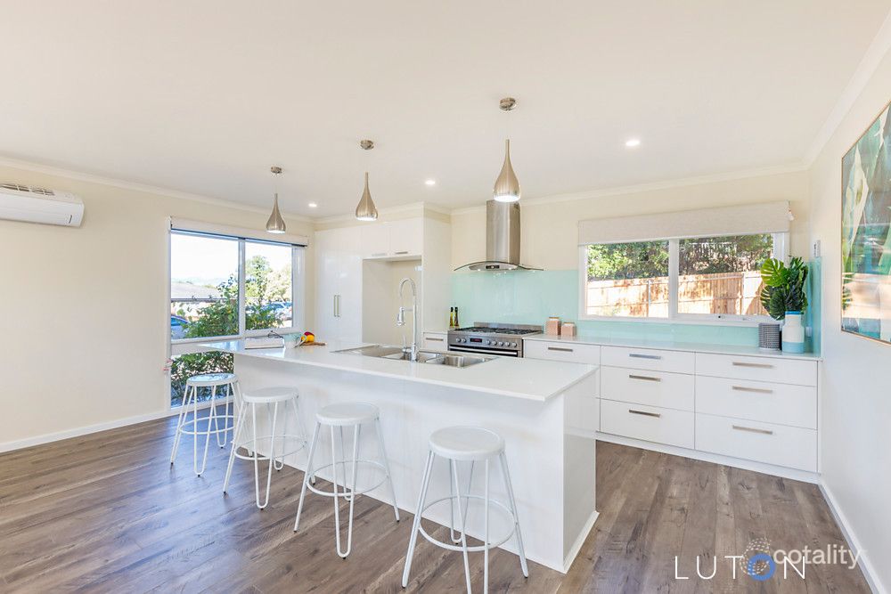 17 Airey Cres, Fadden, ACT 2904