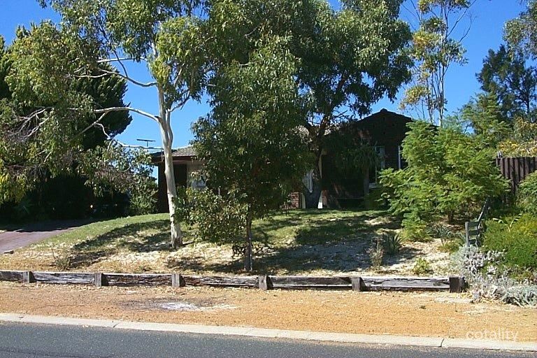 11 Johnston Way, Padbury, WA 6025