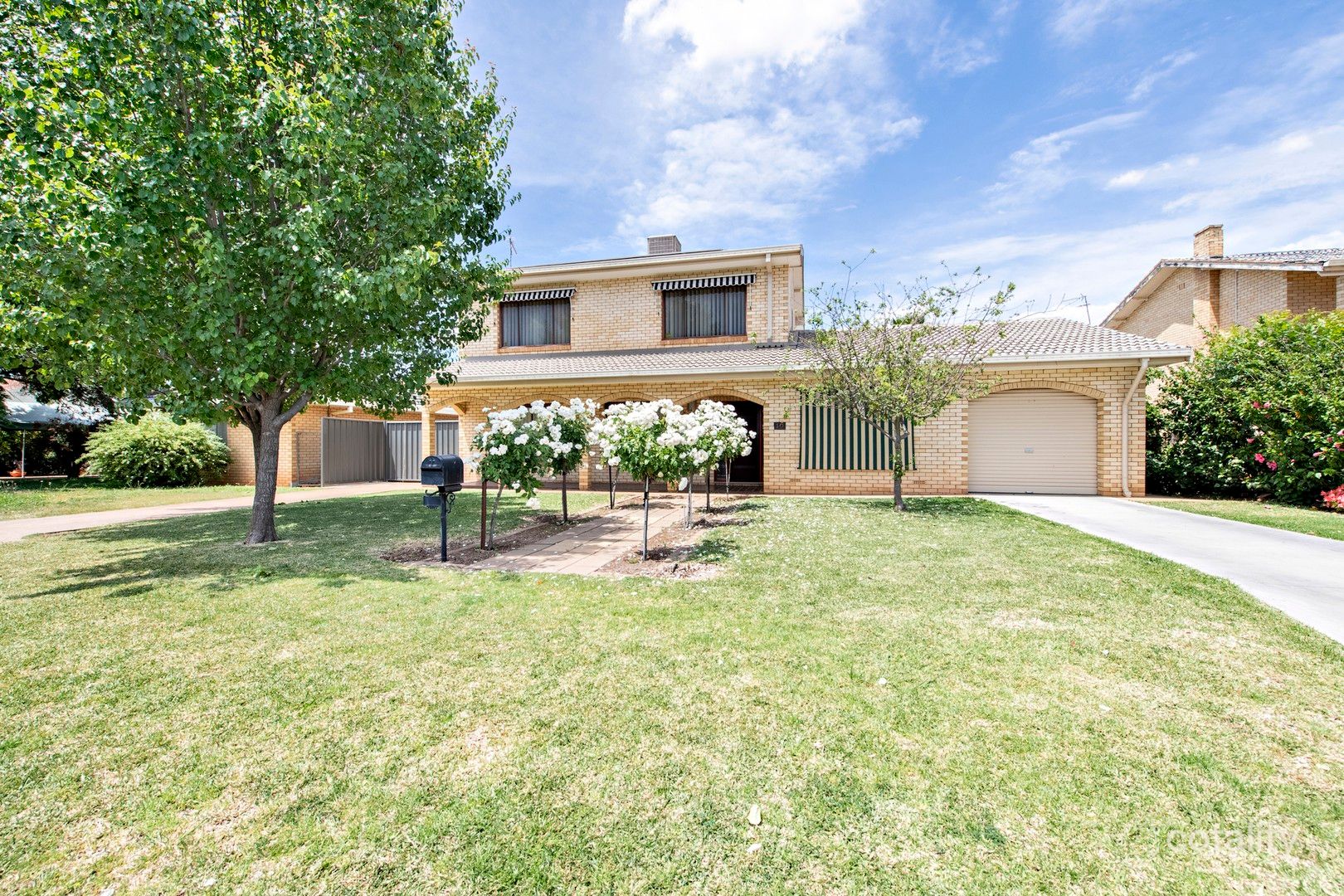10 Hazelwood Dr, Dubbo, NSW 2830