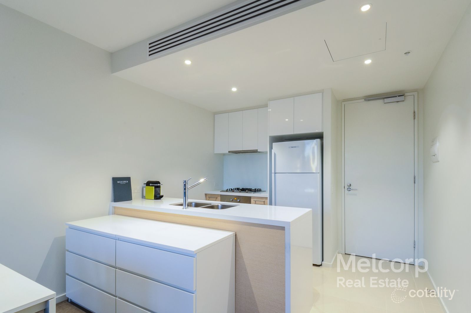 2401/318 Russell St, Melbourne, VIC 3000