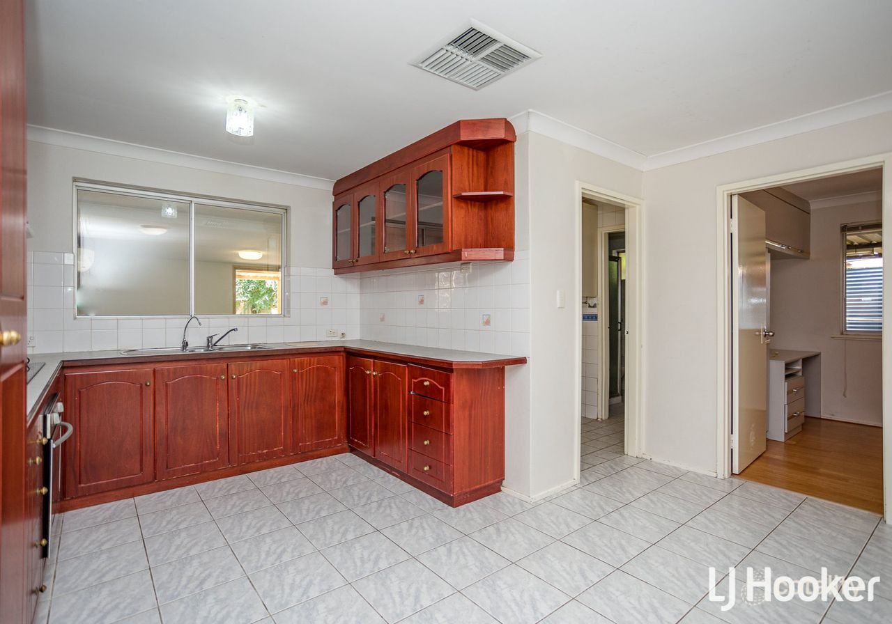 37a Ravenhill Rd, Thornlie, WA 6108