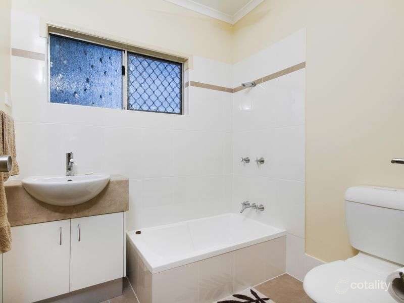 5/12 Short St, Redlynch, QLD 4870