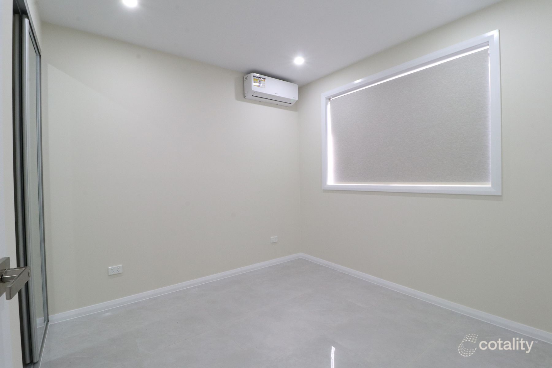 1 Quenda Pl, St Helens Park, NSW 2560