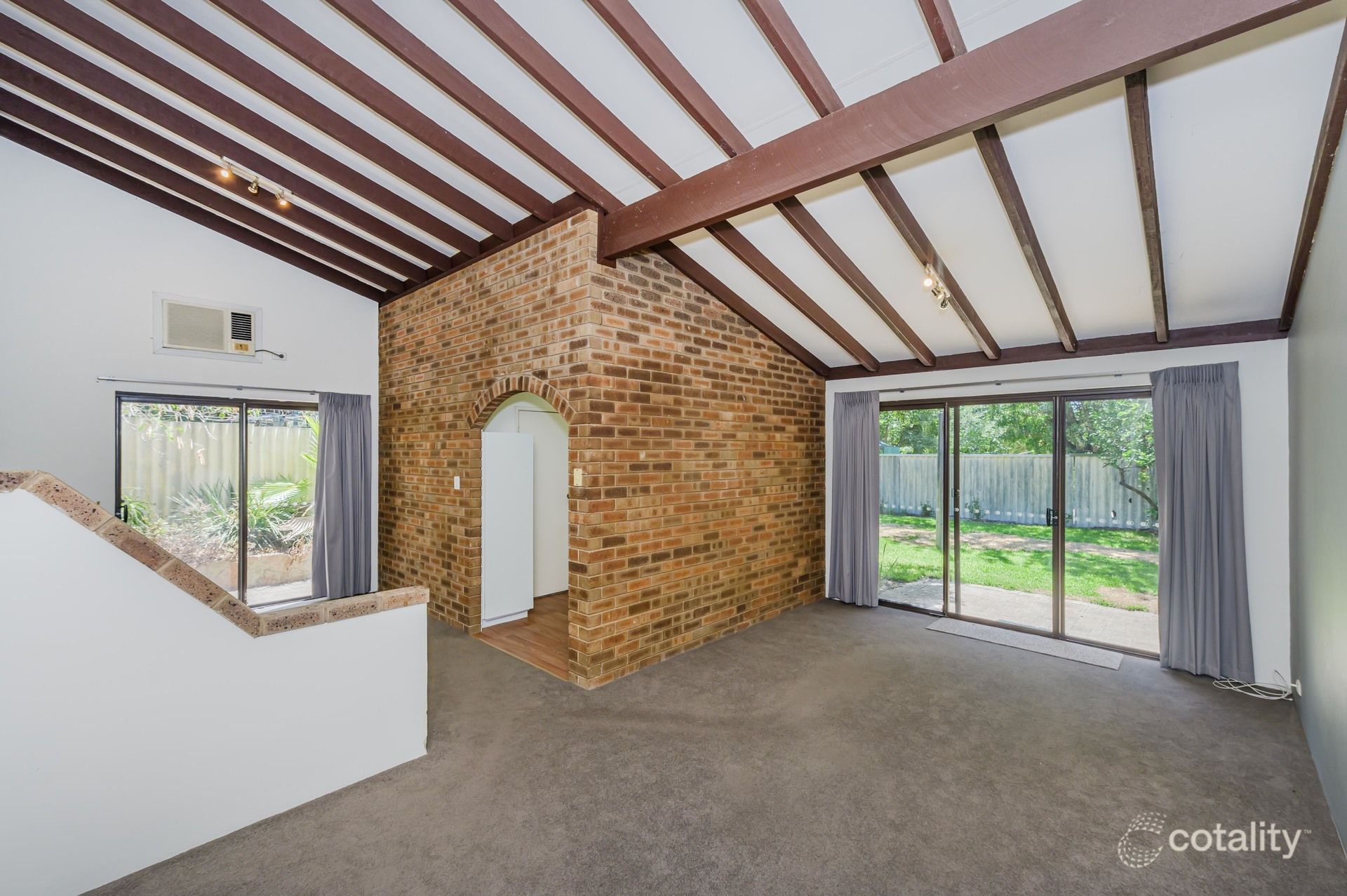 3/8 Roscorla Ave, Yokine, WA 6060