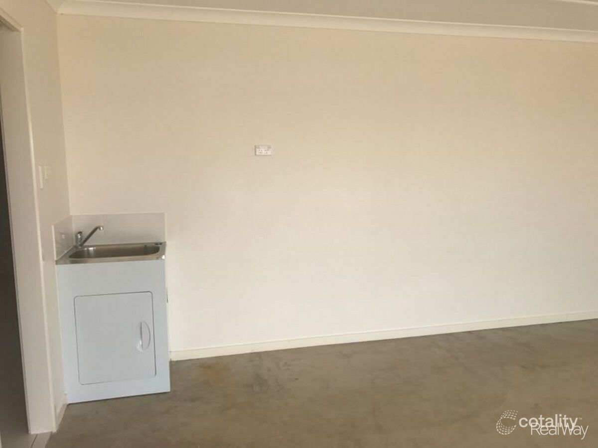8 Serendipity Way, Gracemere, QLD 4702