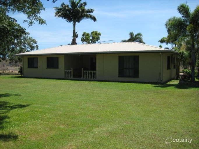17 Farm Rd, Black River, QLD 4818