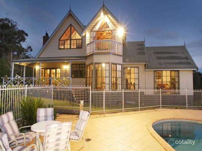 25 Chapman Rd, Silvan, VIC 3795