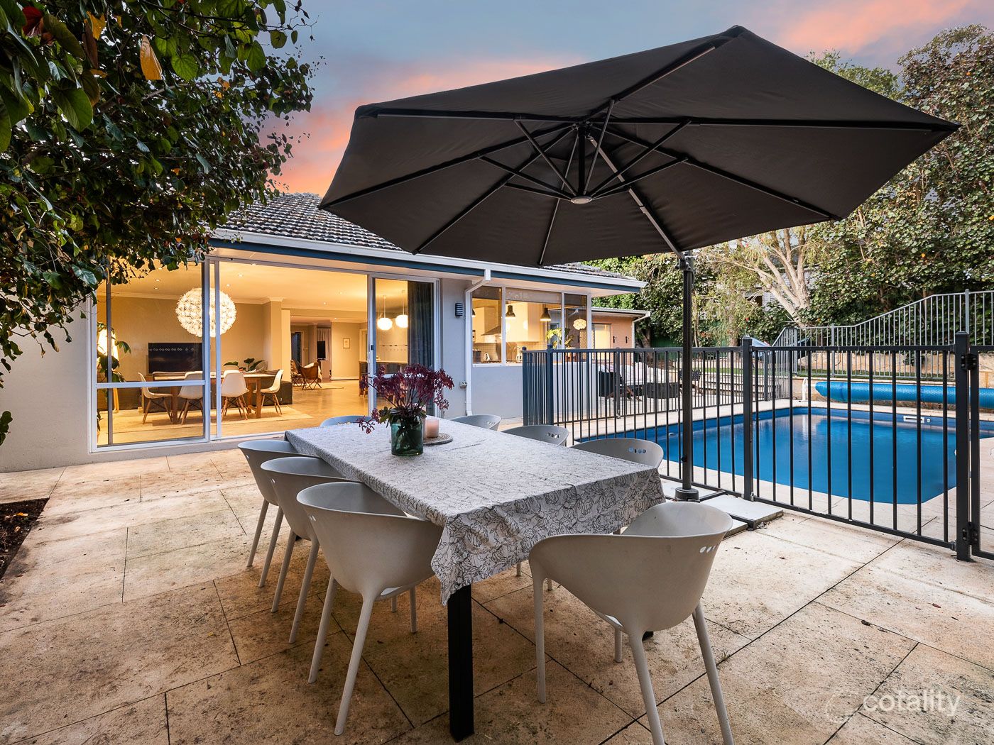 44 Zenobia St, Palmyra, WA 6157