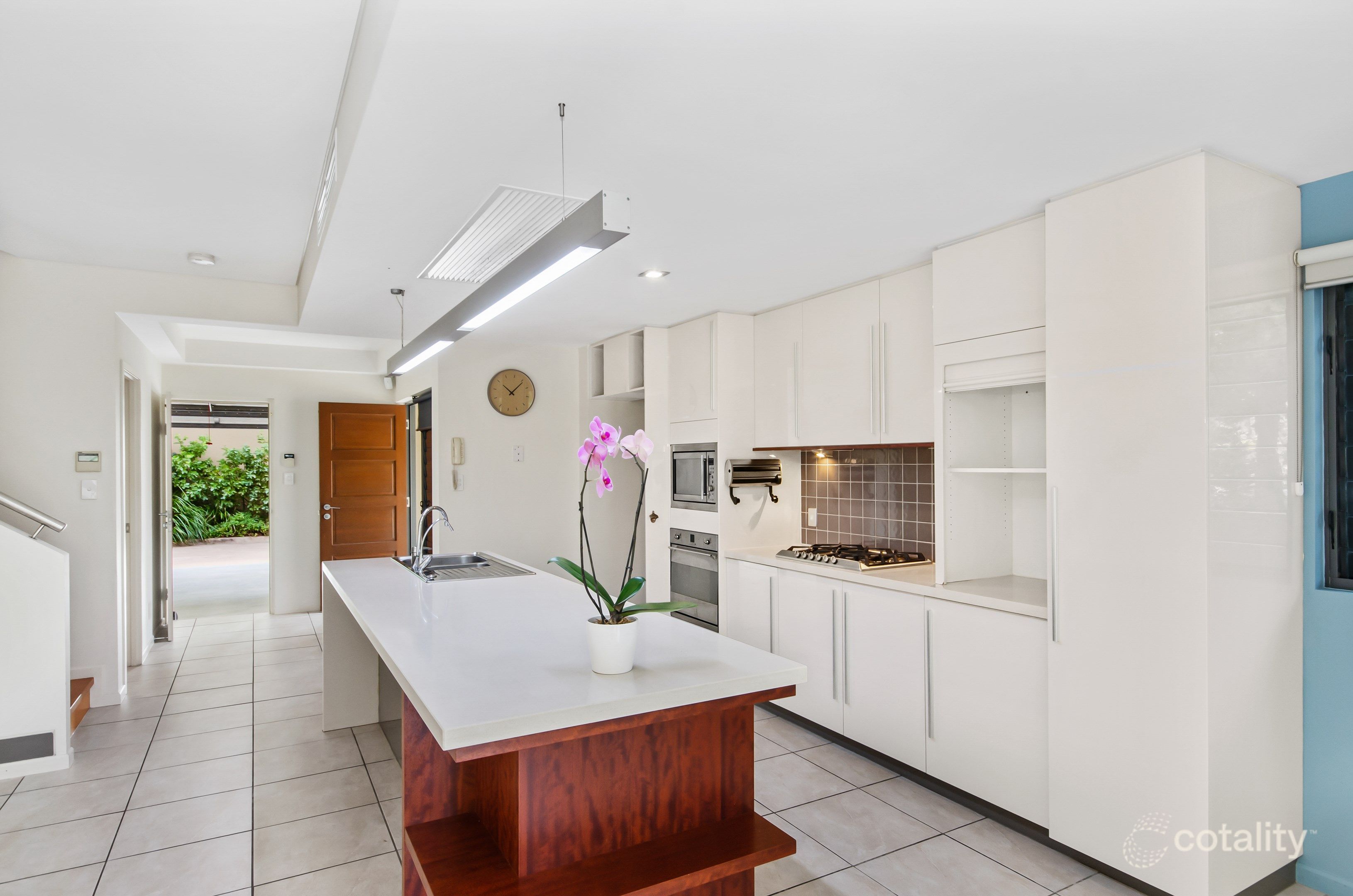 1/30-32 Gregory St, North Ward, QLD 4810