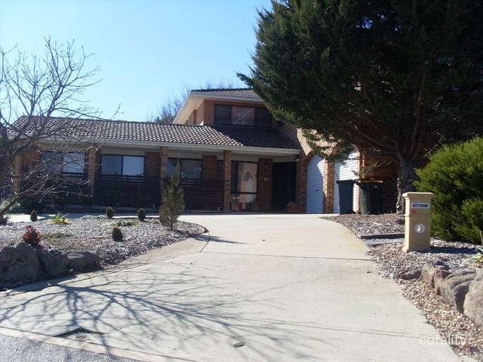 16 Reddall Cl, Isaacs, ACT 2607