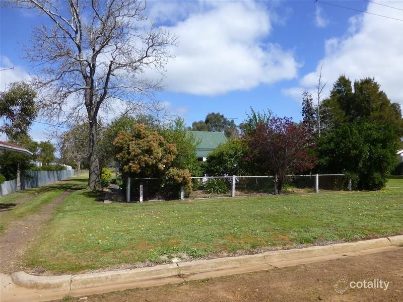 29 Edinburgh Rd, Edenhope, VIC 3318