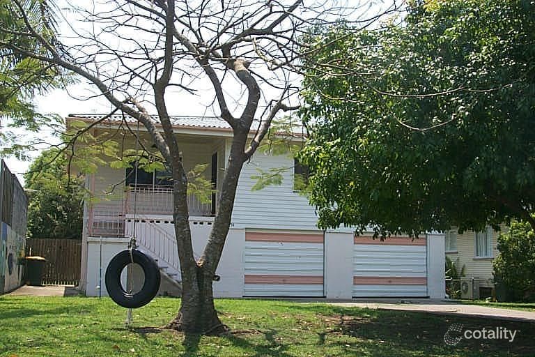 94 Irwin Tce, Oxley, QLD 4075