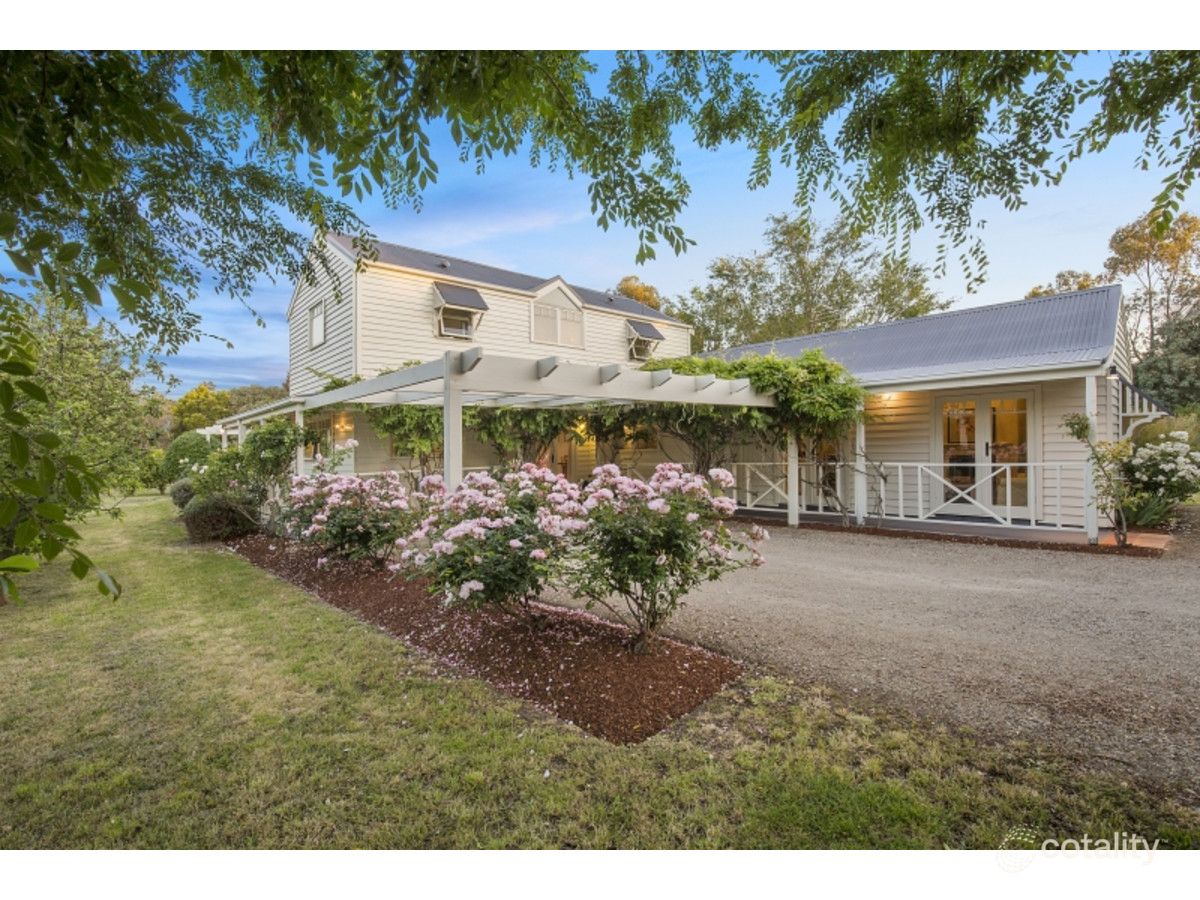 16 Sandstone Island Cir, Bittern, VIC 3918