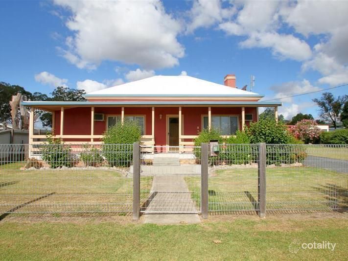 51 Wood St, Tenterfield, NSW 2372