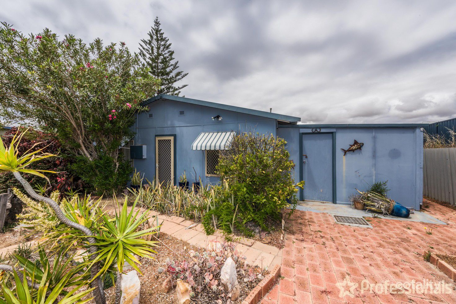113 Whitehill Rd, Drummond Cove, WA 6532