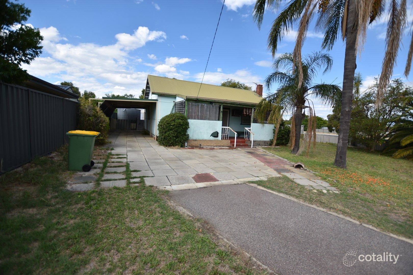 20 Elizabeth St, East Cannington, WA 6107