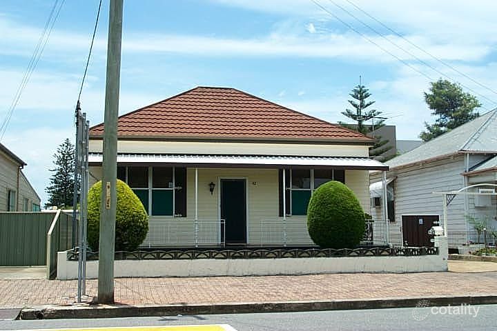 42 Kenrick St, The Junction, NSW 2291