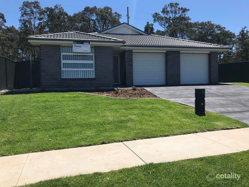 32b Morecambe Cct, Thornton, NSW 2322