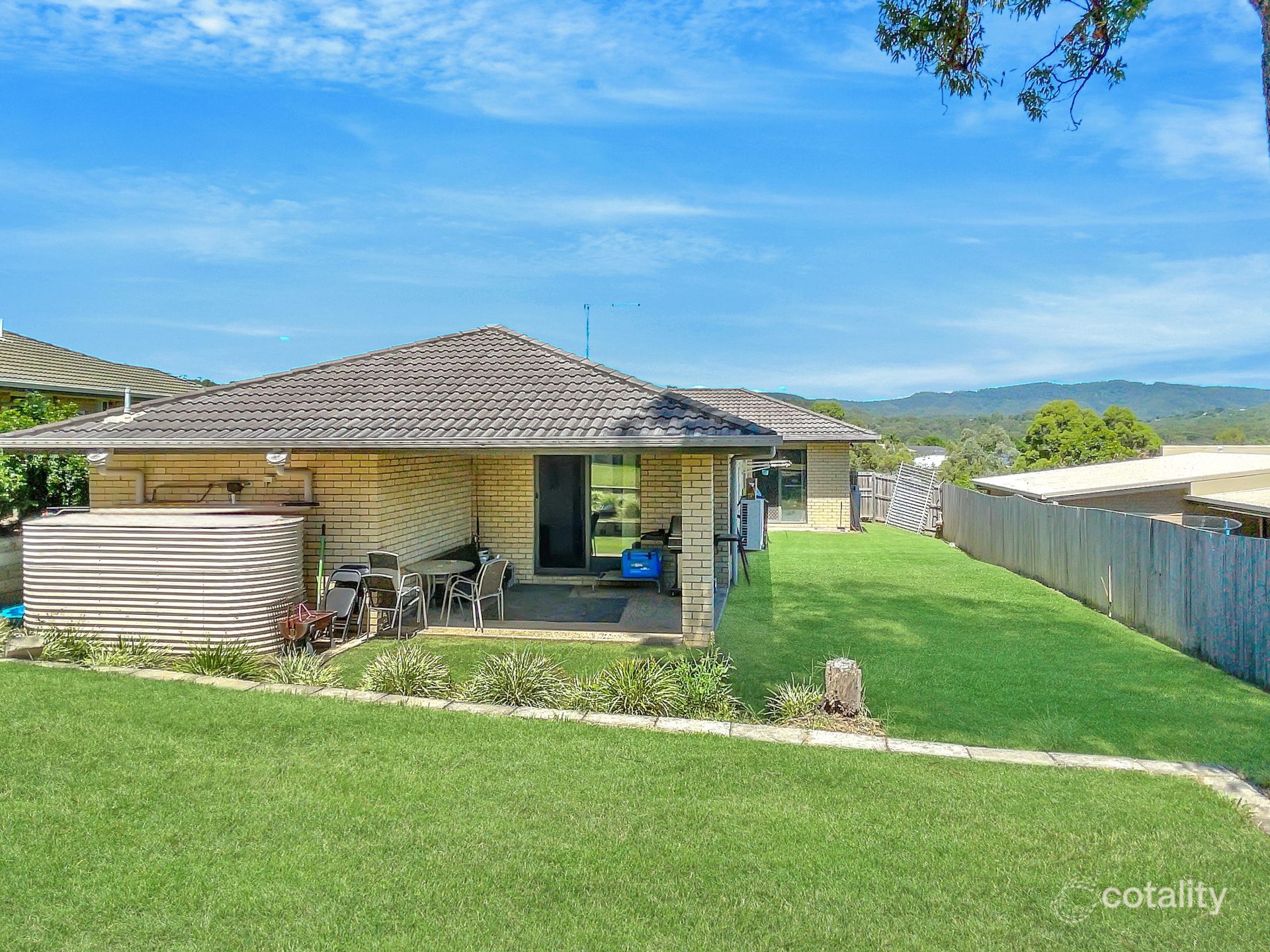6 Hanover Dr, Pimpama, QLD 4209