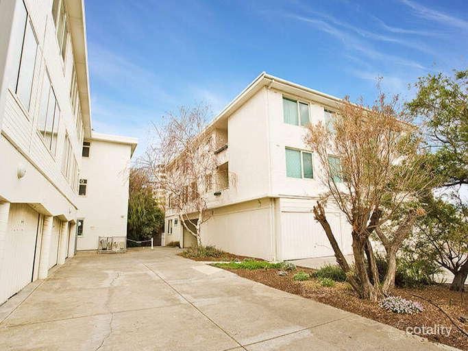 1/19 Shakespeare Gr, St Kilda, VIC 3182