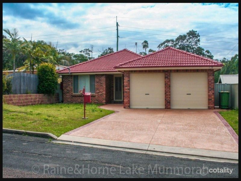 18 Deakin Ave, Lake Munmorah, NSW 2259