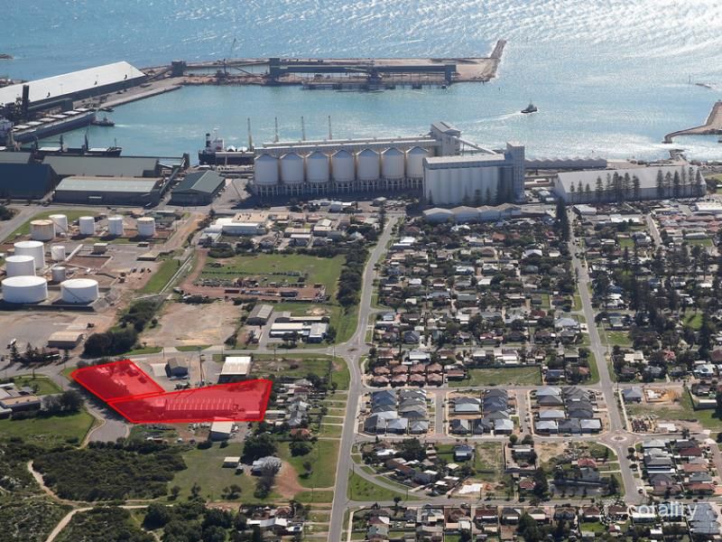 213 Barker St, Beachlands, WA 6530