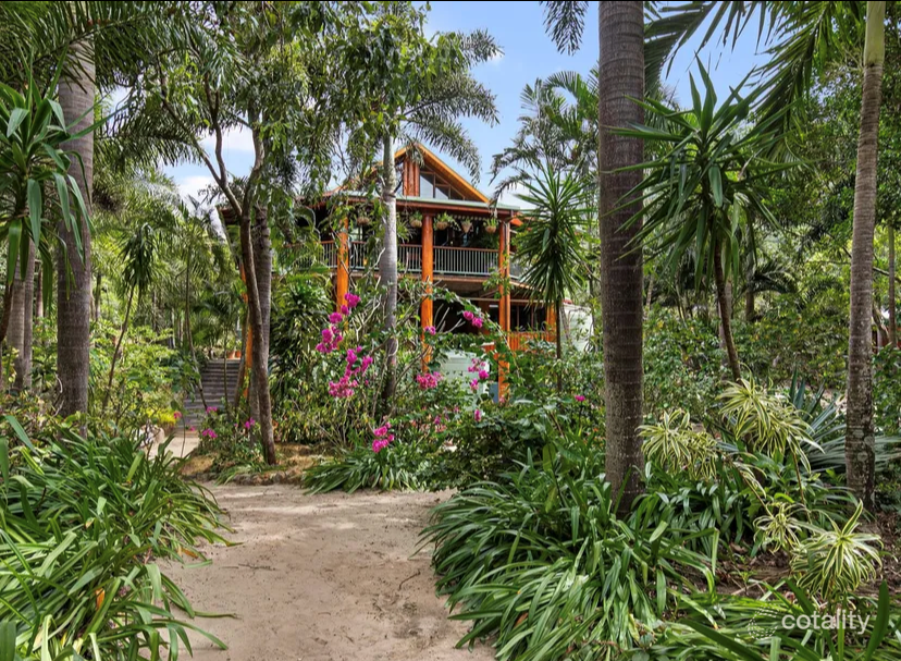33 Esplanade, Cooktown, QLD 4895