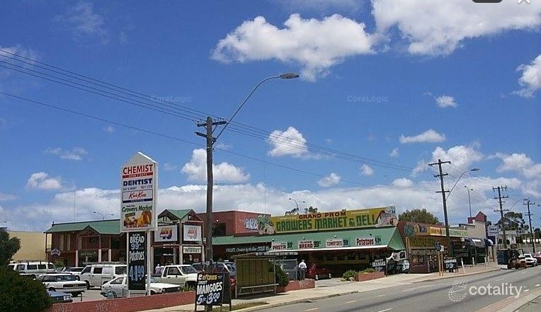 2/215-217 Grand Prom, Bedford, WA 6052