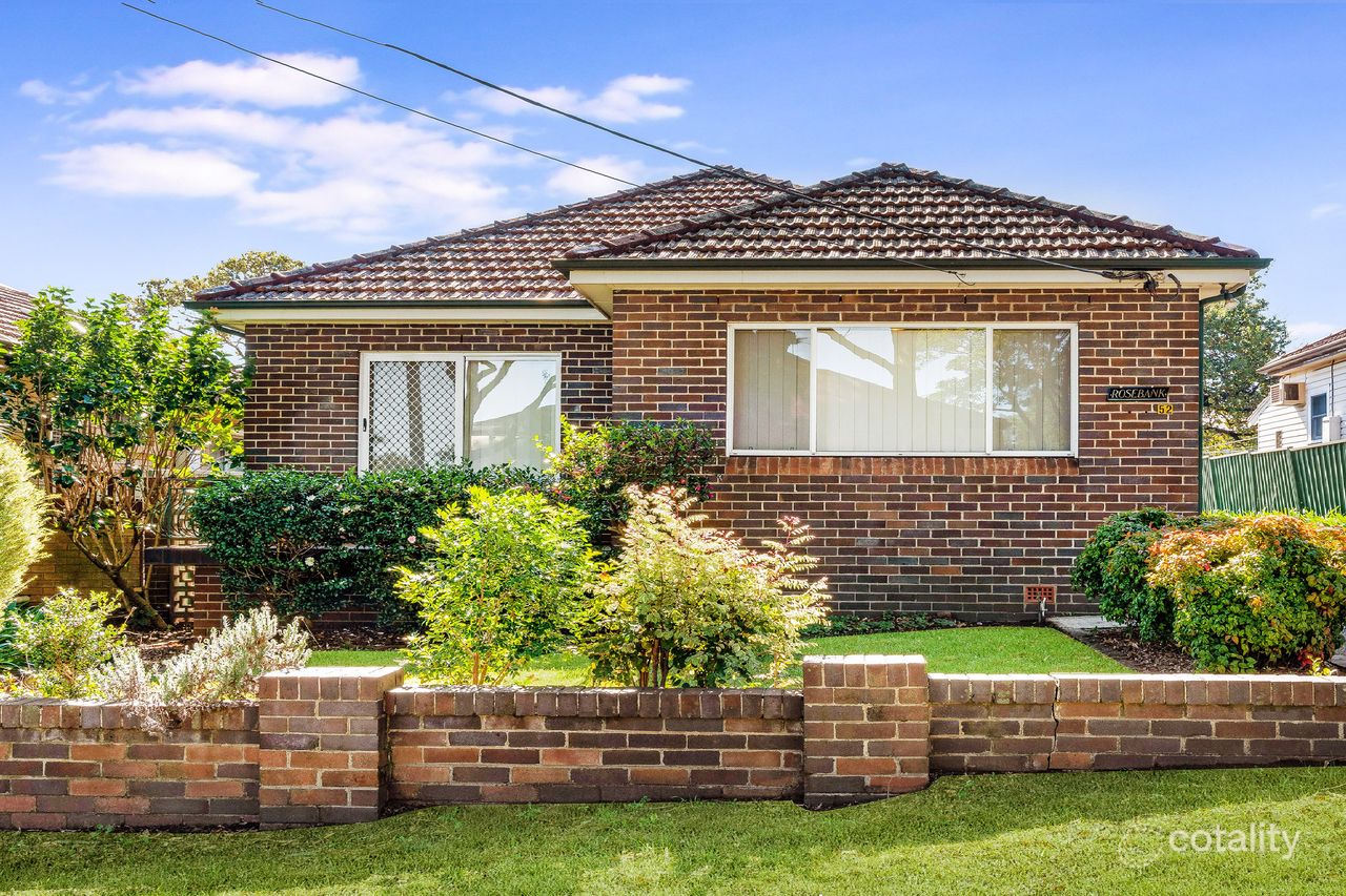 52 Cairns St, Riverwood, NSW 2210