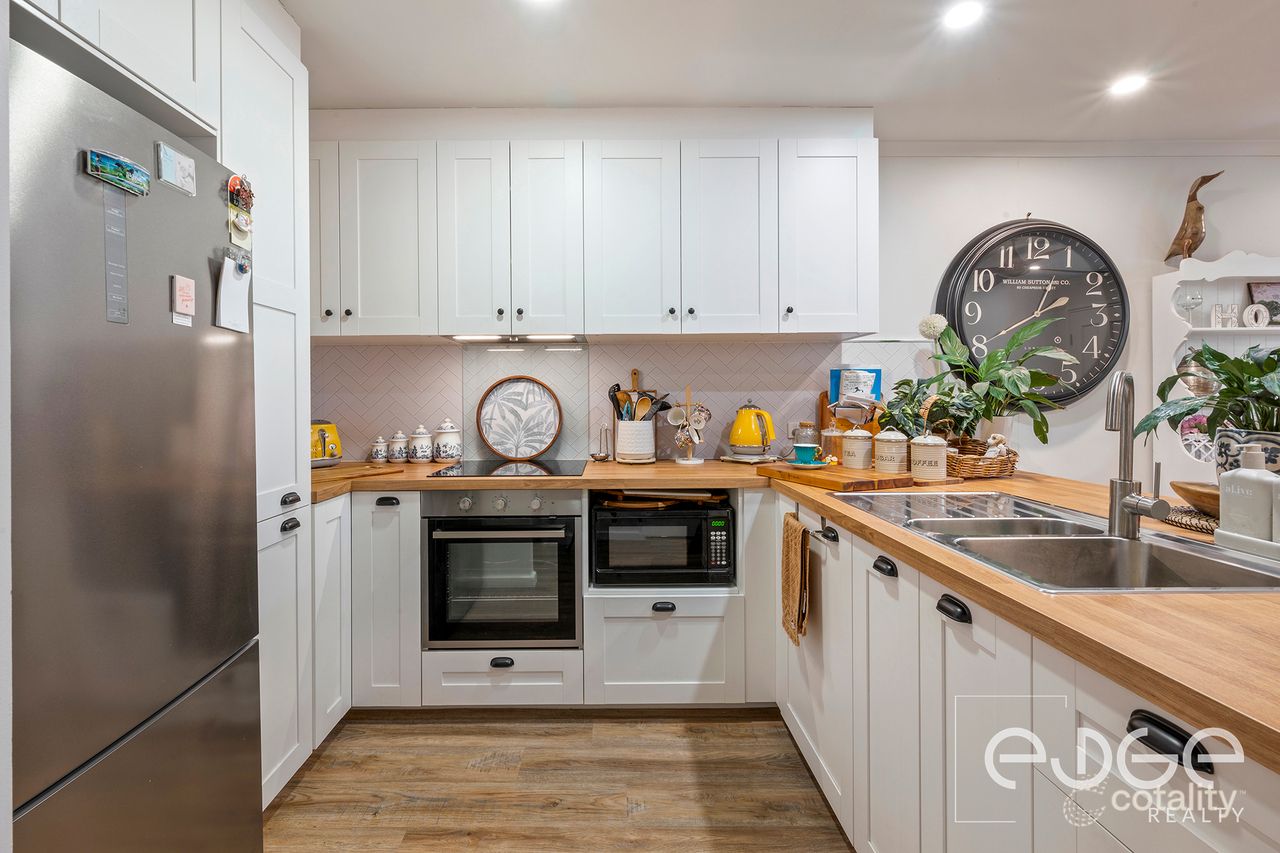 2/8 Grateley St, Elizabeth Grove, SA 5112