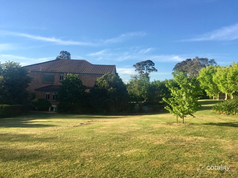 8 Farnham Cl, Mittagong, NSW 2575