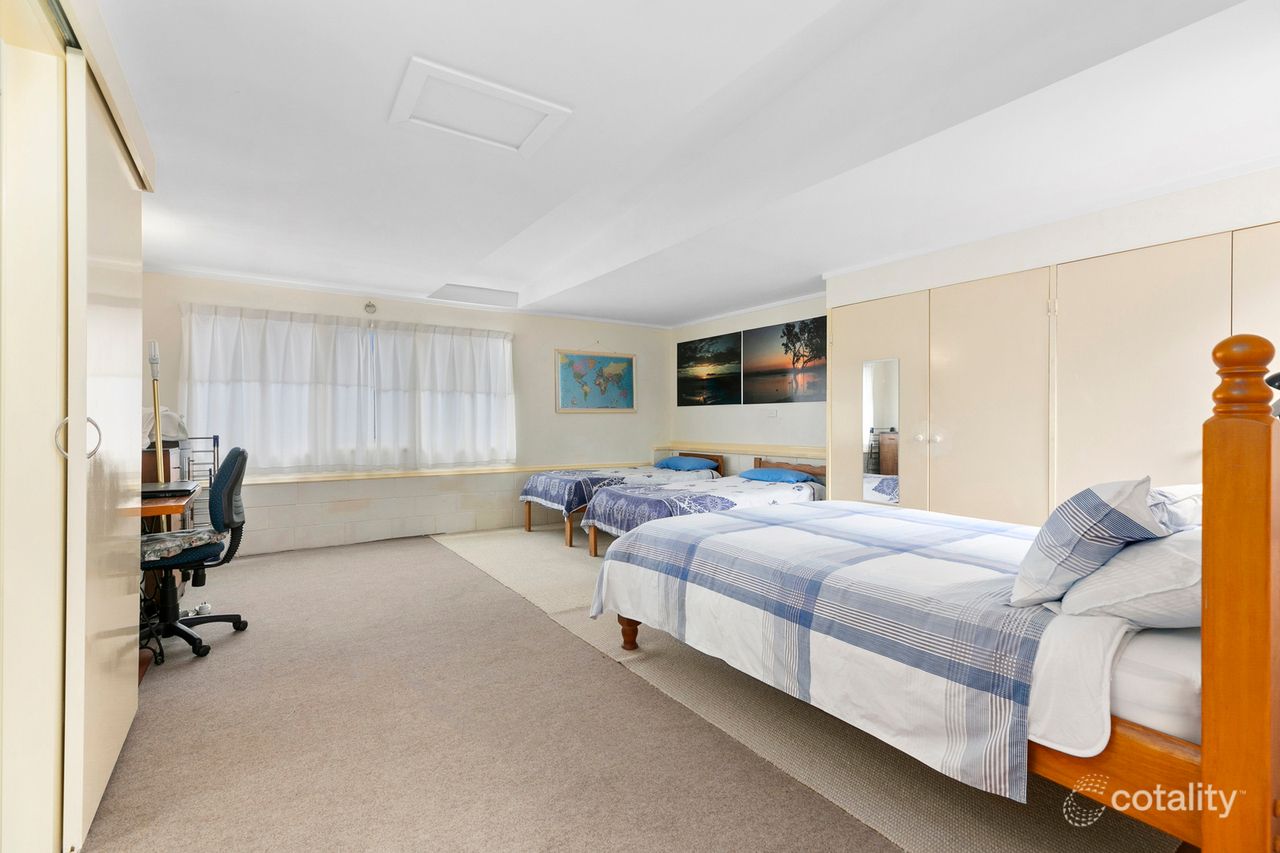 26 Lake Macdonald Dr, Cooroy, QLD 4563