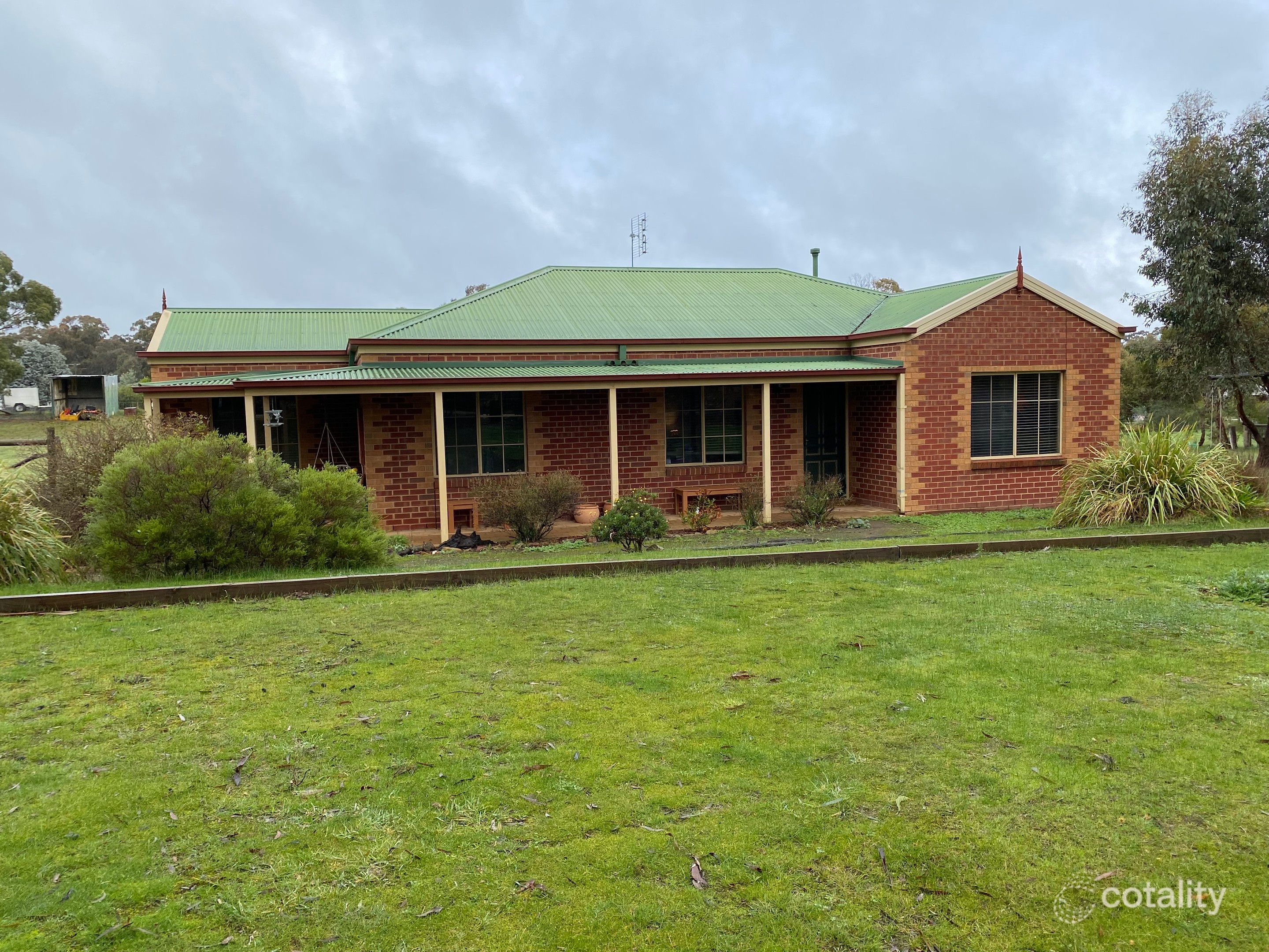 8 Hawkins Rd, Campbells Creek, VIC 3451