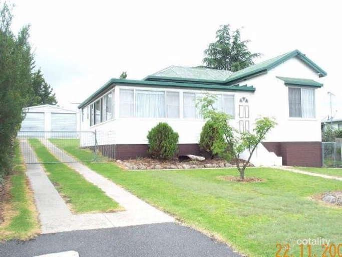 115 Douglas St, Tenterfield, NSW 2372