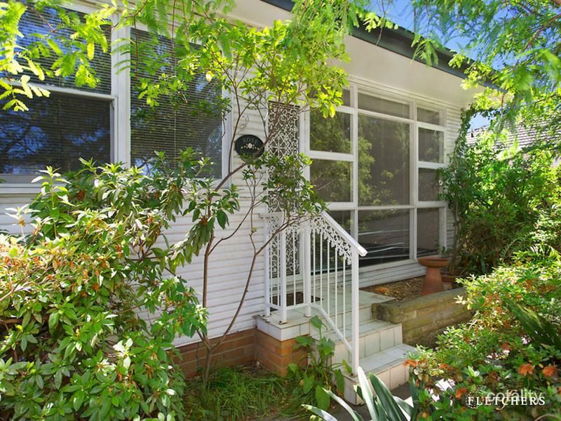 4 Lakelands Dr, Dapto, NSW 2530