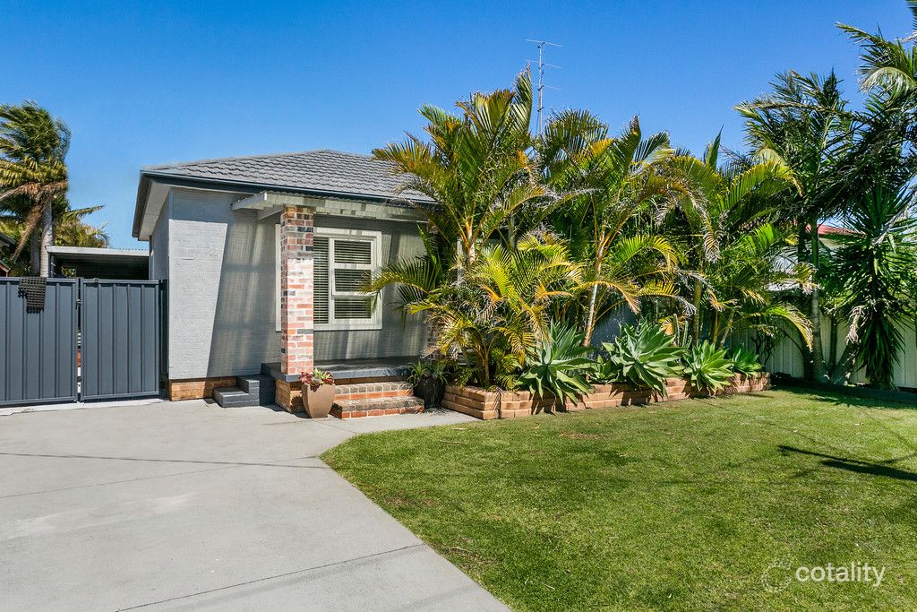 11 William Ave, Warilla, NSW 2528